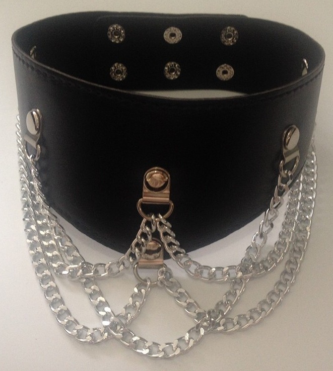 Faux Leather Collar With 5 Chains